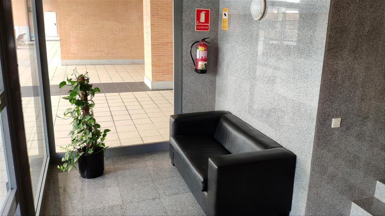 On The Beach! Frente Al Paseo Maritimo, Parking Y Piscina Malaga Exterior photo